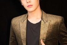 侯明昊恋情爆料最新消息,甜蜜细节引粉丝热议